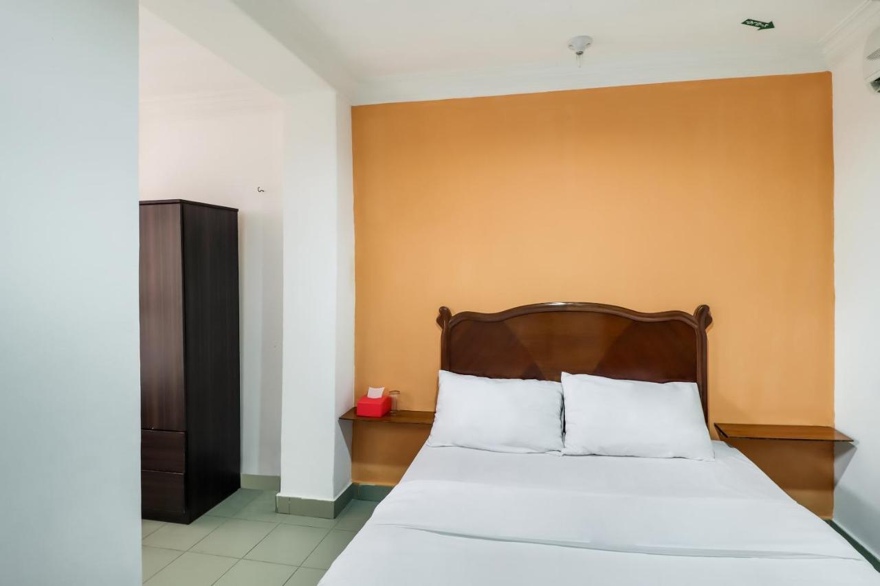 Oyo 89584 Hotel Sahara Kuala Kubu Bharu Cameră foto